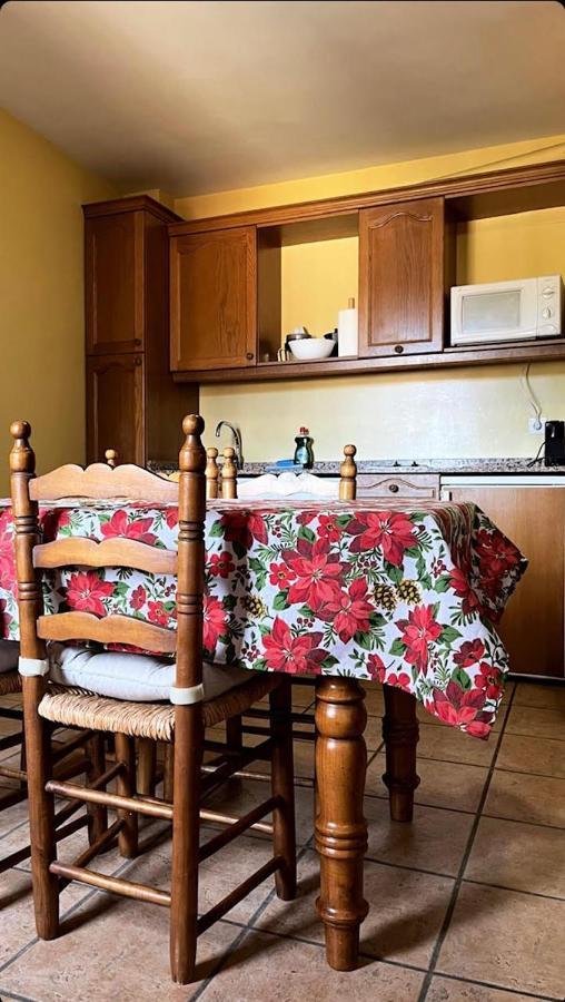 Apartamentos Turisticos San Juan De La Pena Santa Cruz de la Serós Εξωτερικό φωτογραφία