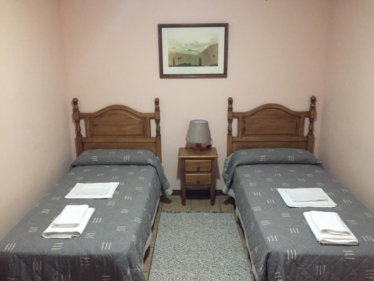 Apartamentos Turisticos San Juan De La Pena Santa Cruz de la Serós Εξωτερικό φωτογραφία