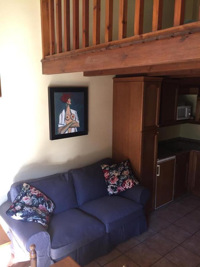 Apartamentos Turisticos San Juan De La Pena Santa Cruz de la Serós Εξωτερικό φωτογραφία