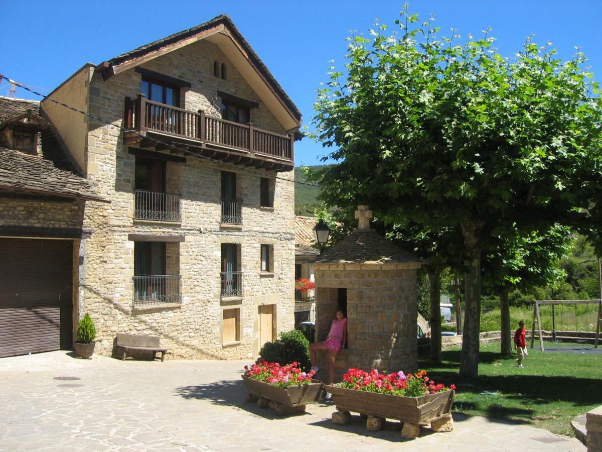 Apartamentos Turisticos San Juan De La Pena Santa Cruz de la Serós Εξωτερικό φωτογραφία